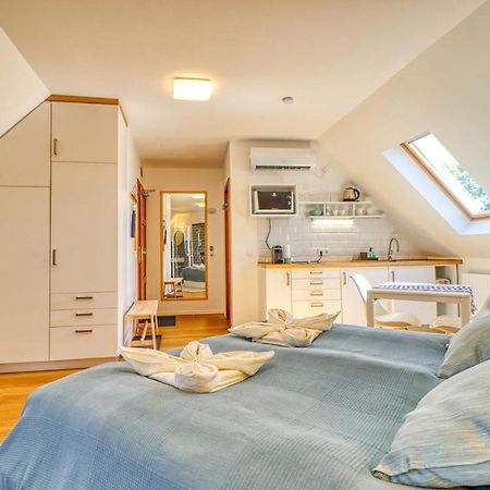 Barka Apartman Eger Bagian luar foto
