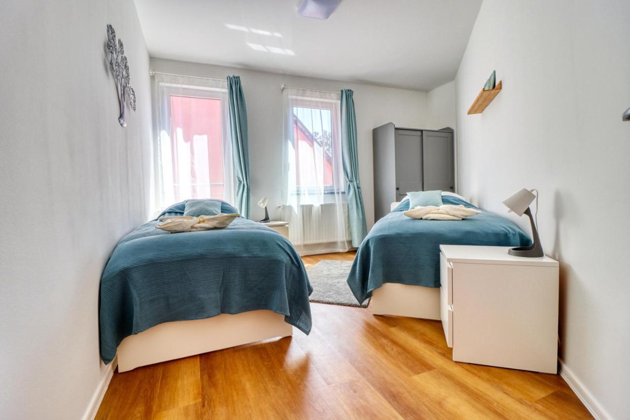 Barka Apartman Eger Bagian luar foto
