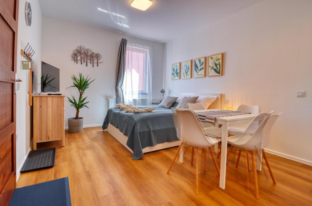 Barka Apartman Eger Bagian luar foto